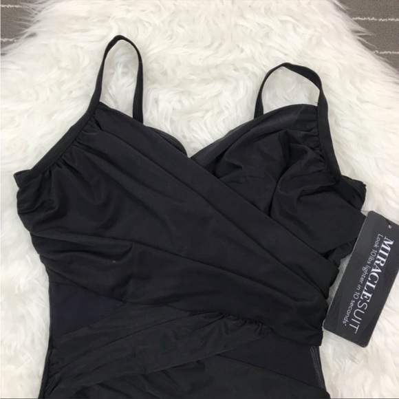 Miraclesuit DDD cup Mystify Sheer mesh panel slimming swimsuit - Picture 4 of 12